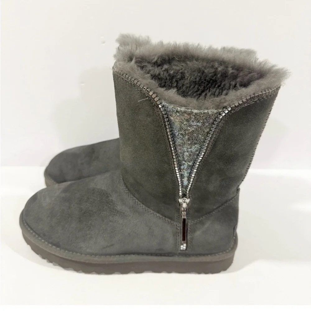 UGG Swarovski Crystal Zip Gray Sheepskin Boots Women 8 Winter